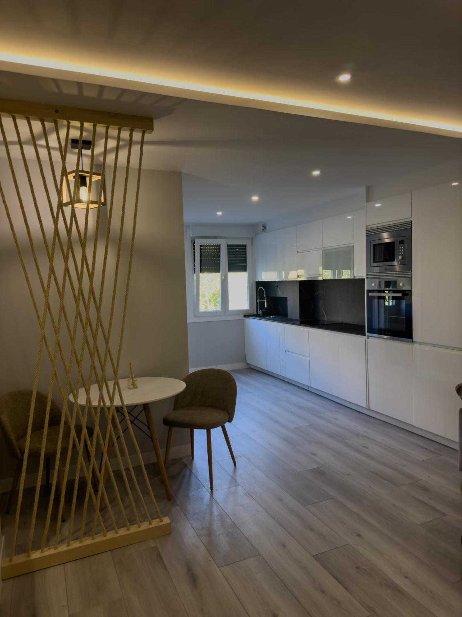 Lujo, Urbano Centrico Apartment Елгойбар Екстериор снимка