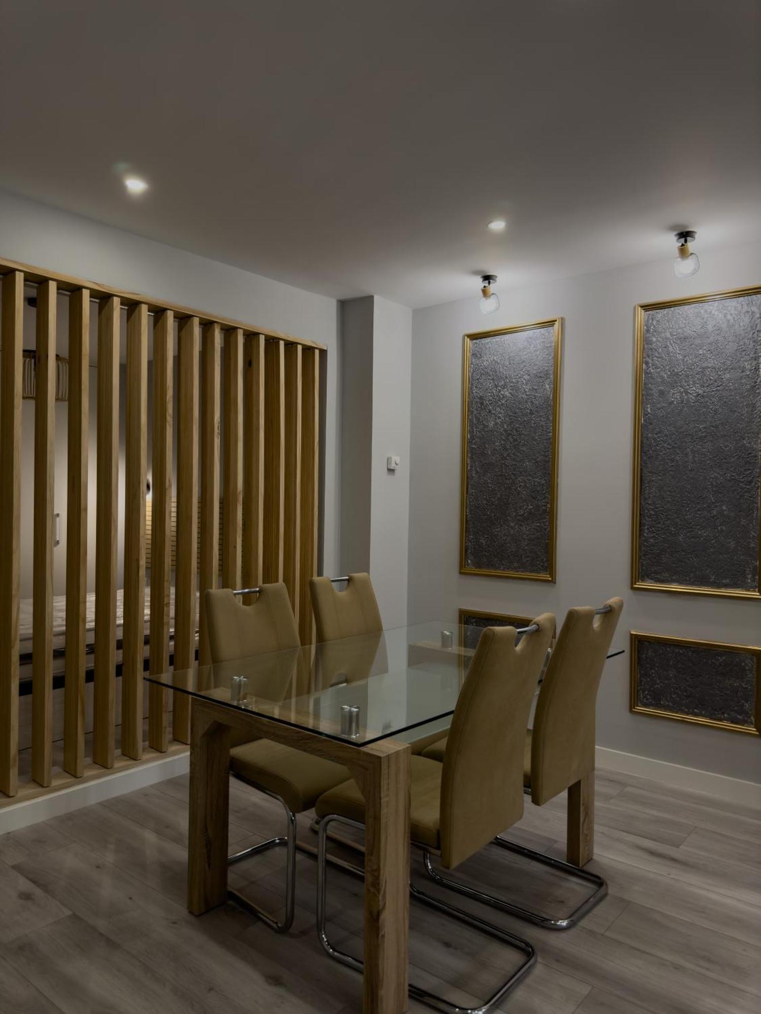 Lujo, Urbano Centrico Apartment Елгойбар Екстериор снимка
