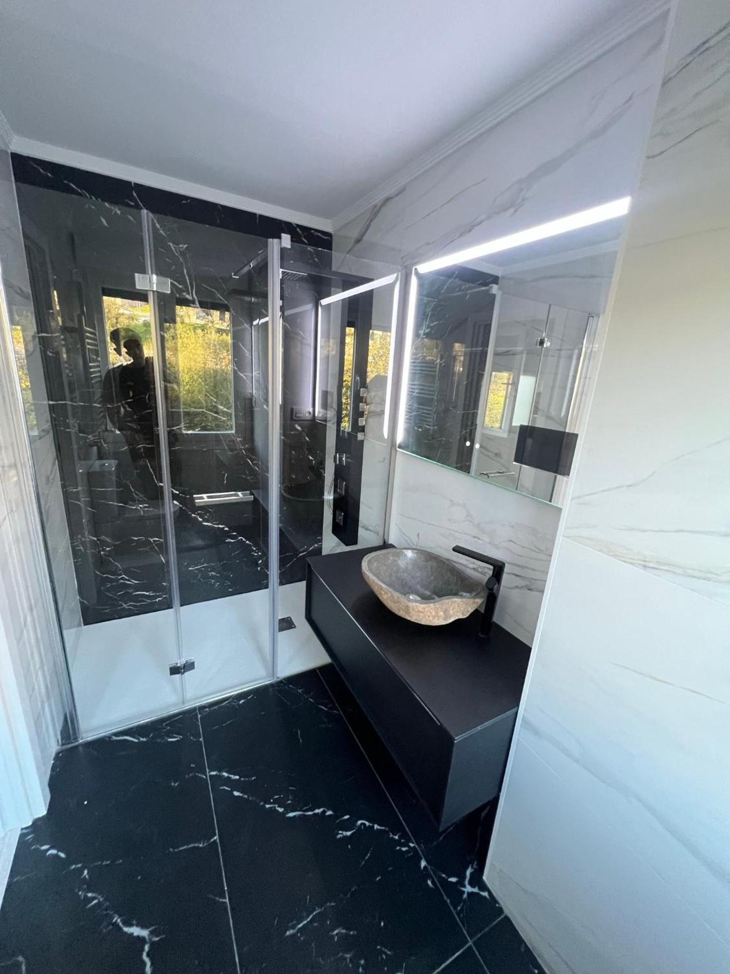 Lujo, Urbano Centrico Apartment Елгойбар Екстериор снимка